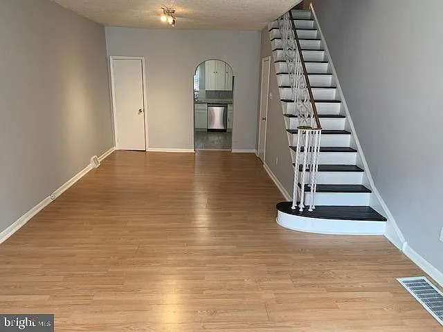 2037 McClellan St — Photo 1