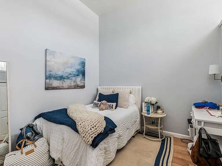 1130 Lombard St — Photo 31
