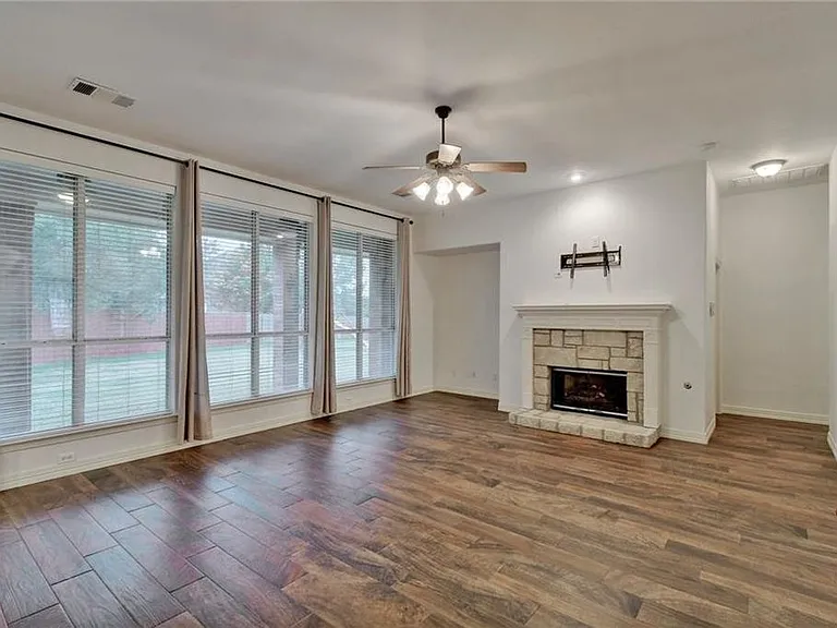 2814 Cool River Loop — Photo 18