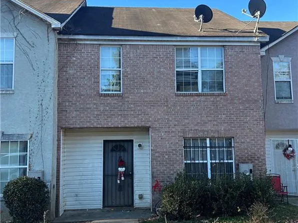 366 N Beach Ct, Riverdale, GA 30274