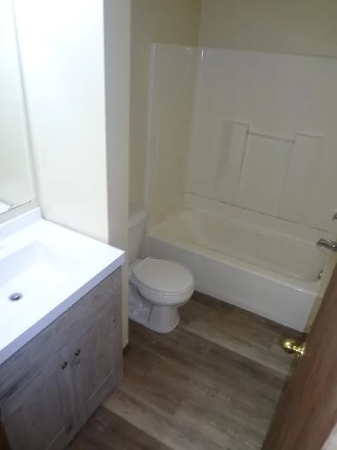 2 bed, $1,700 — Photo 4