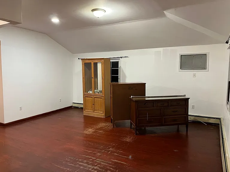 107 0 Van Wyck Service Rd #2 — Photo 5