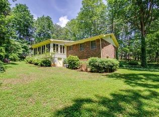 1180 Greenwood Acres Dr, Cumming, GA 30040