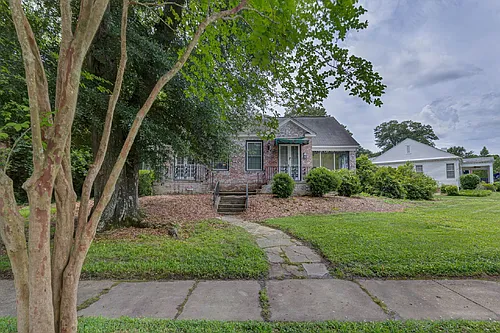 1521 Dixon Dr Photo 1