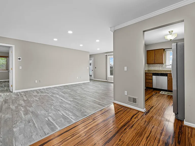 408 Country Club Dr — Photo 6