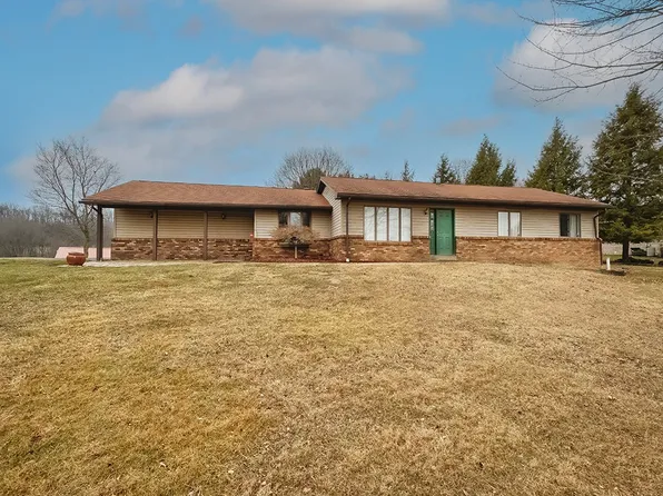 121 Windermere Dr, Valencia, PA 16059