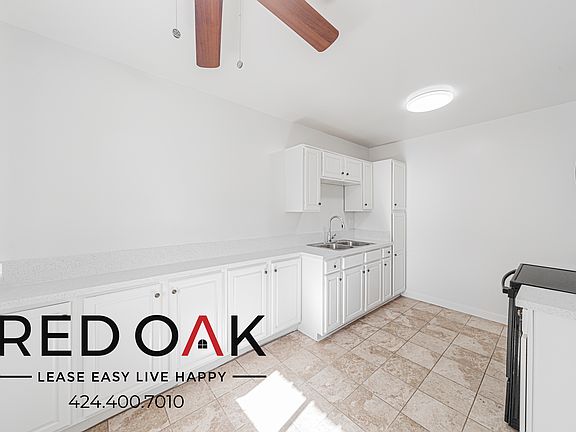4th image of 8720 Owensmouth Ave APT 2