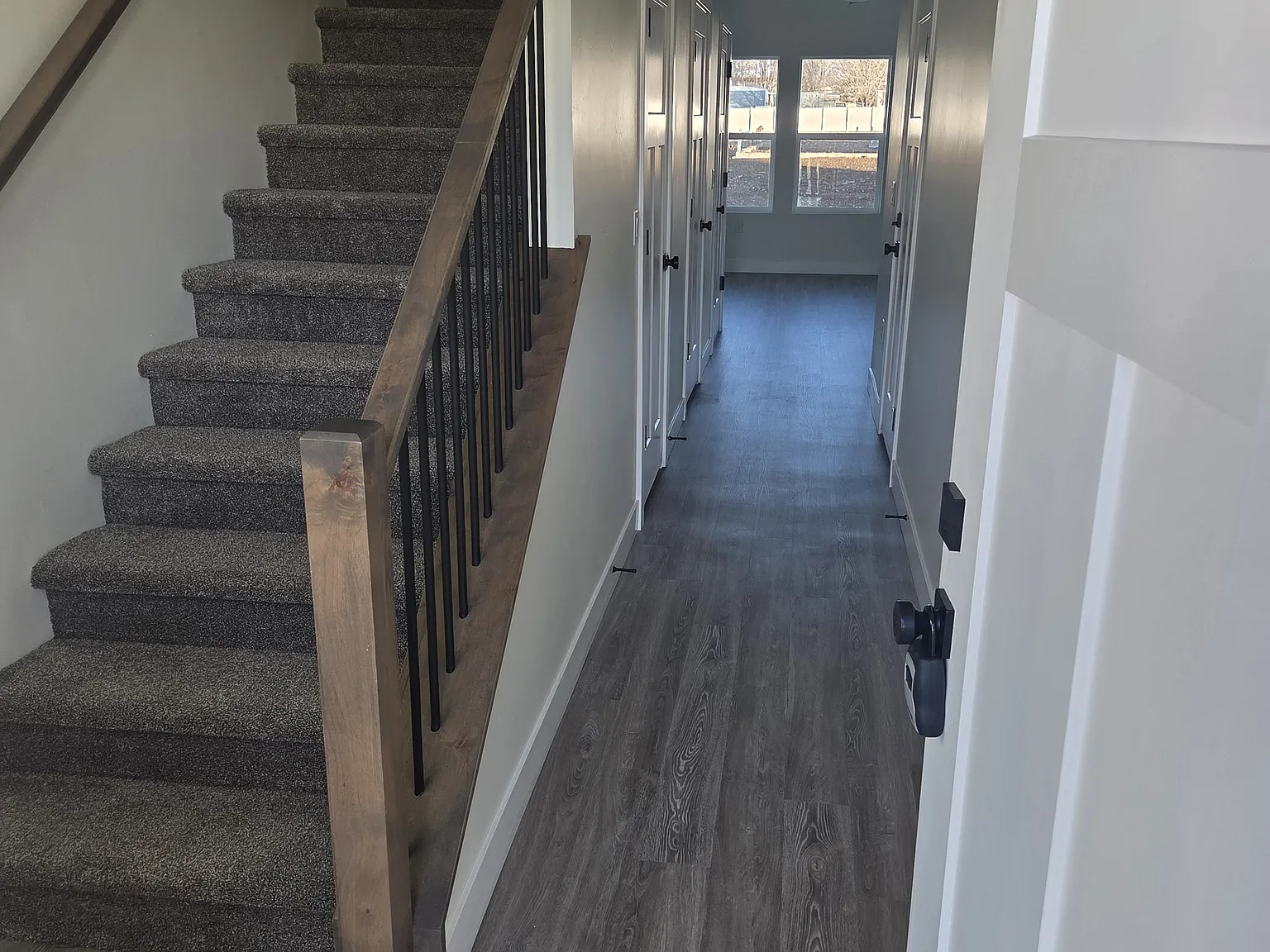 3 bed, 2.5 bath, 1501 sqft, $1,700 — Photo 2