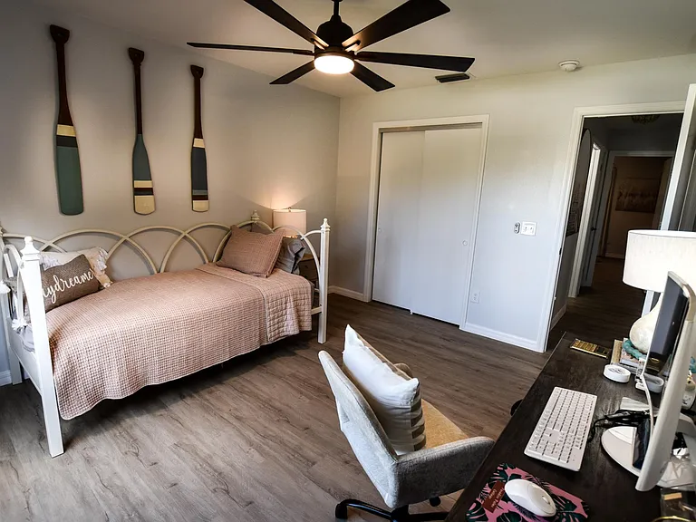 202 Juarez Way — Photo 19