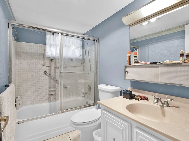 711 Lori Dr #204 — Photo 13