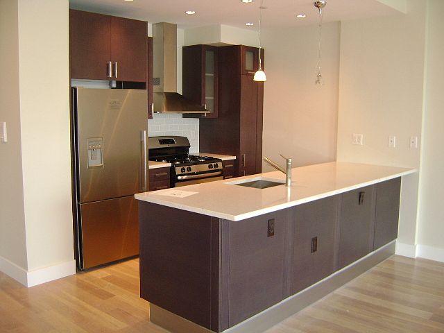 1st image of 31-01 Vernon Blvd #506