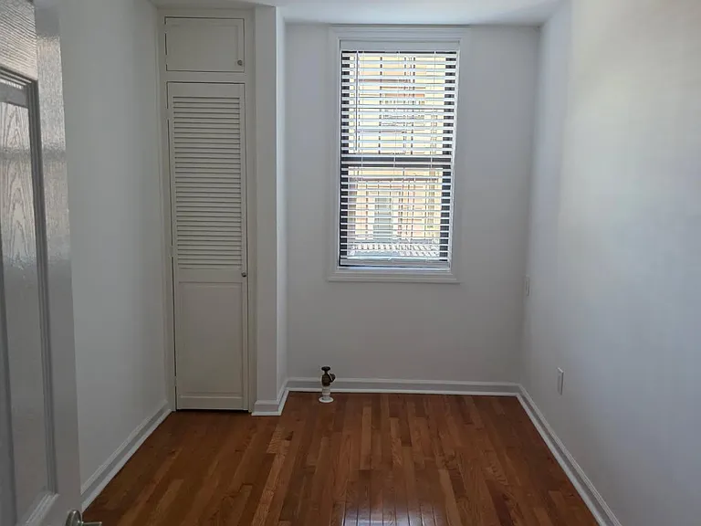 200 Broad St — Photo 2