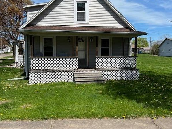 1501 E State St, Port Clinton, OH 43452