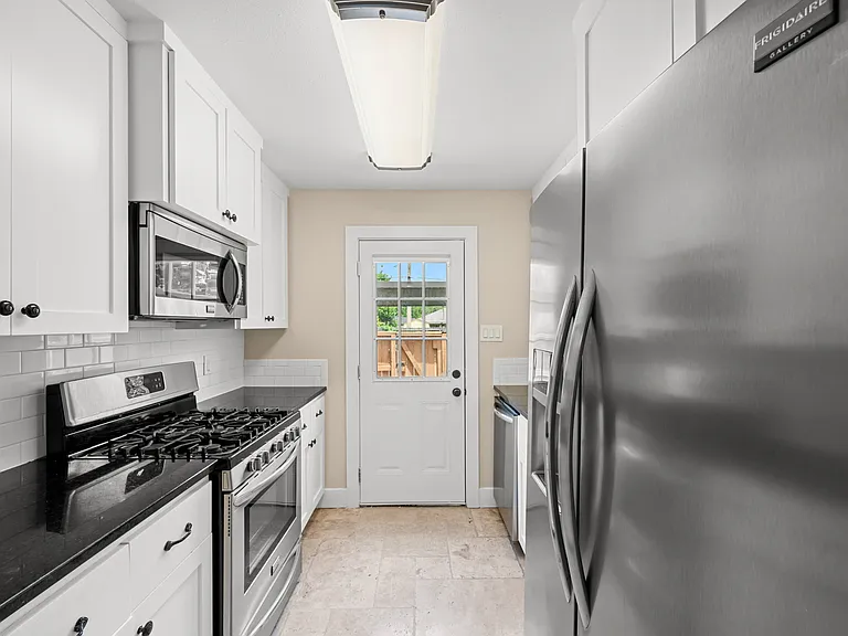 Kempwood Place Townhomes — Photo 8