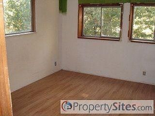 5th image of 360 Sunbeam Ave