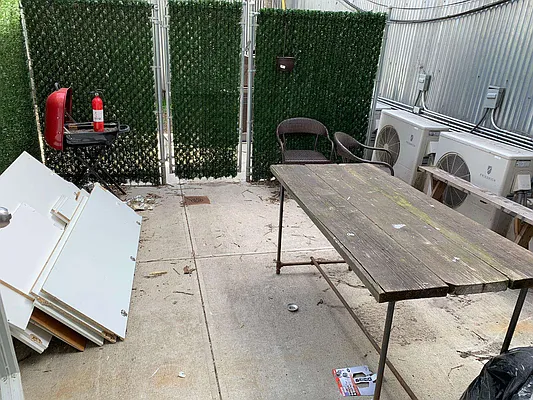 Rented by Premier Metro Realty Corp | media 19