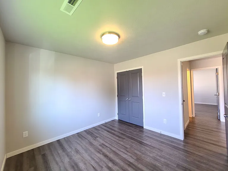 3014 N Gillis Ct — Photo 12