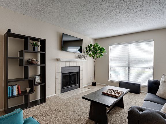 3rd image of 4624 Windstone Dr #922