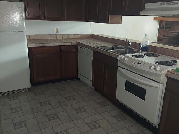 2nd image of 2828 NE 7th St #2828