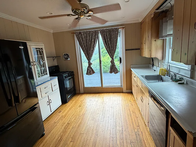 8 Nashua Rd — Photo 19