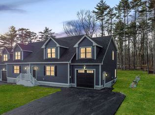 13 Main St, Byfield, MA 01922