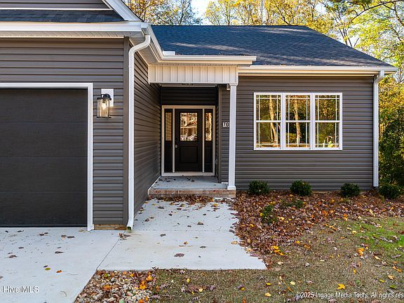3rd image of 708 Lancelot Drive
