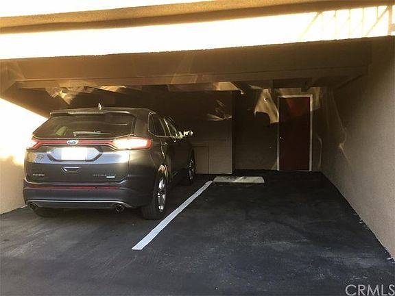 4th image of 283 W Montecito Ave