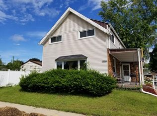 8372 N 107th St, Milwaukee, WI 53224