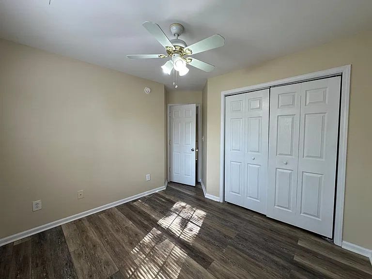 204 Grandford Pl — Photo 32