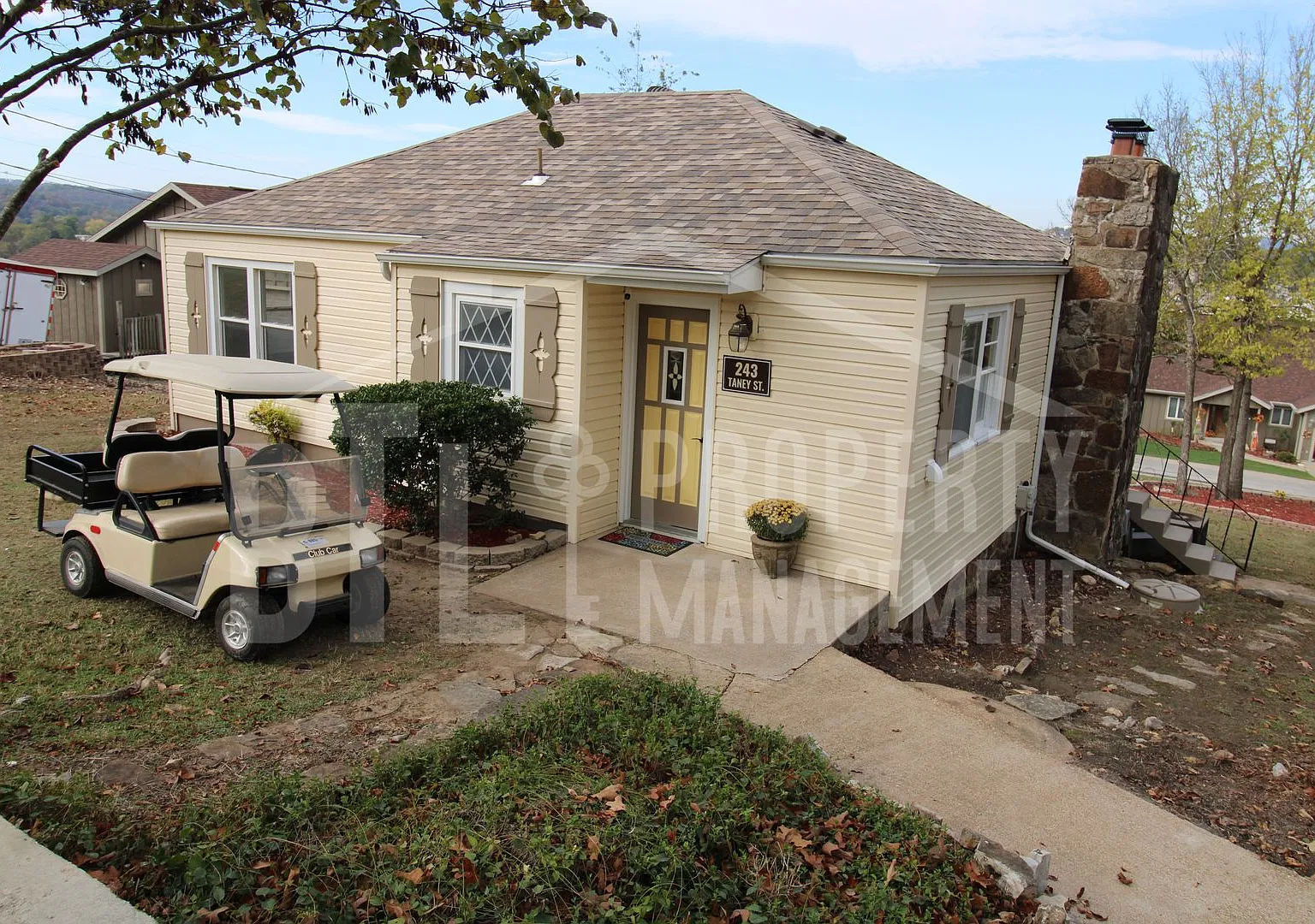 2 Bedroom Home in Branson — Photo 3