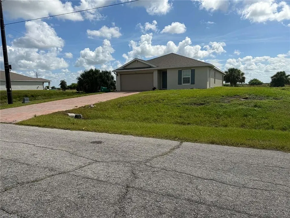 513 Ella Jean Pl