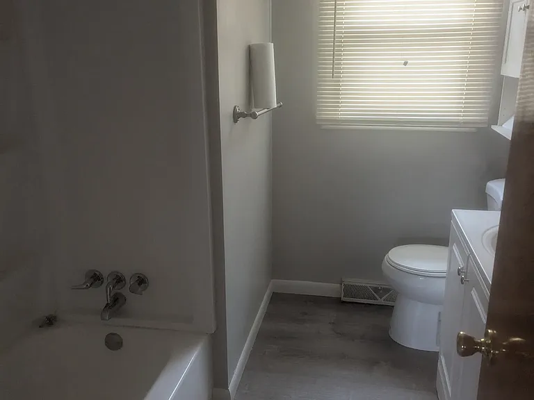 1195 Old Leetown Pike — Photo 10