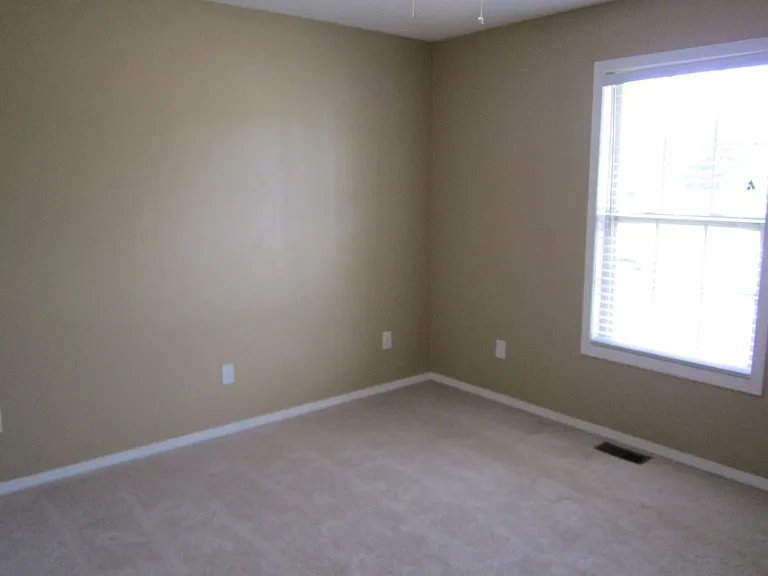 412 Denton — Photo 14
