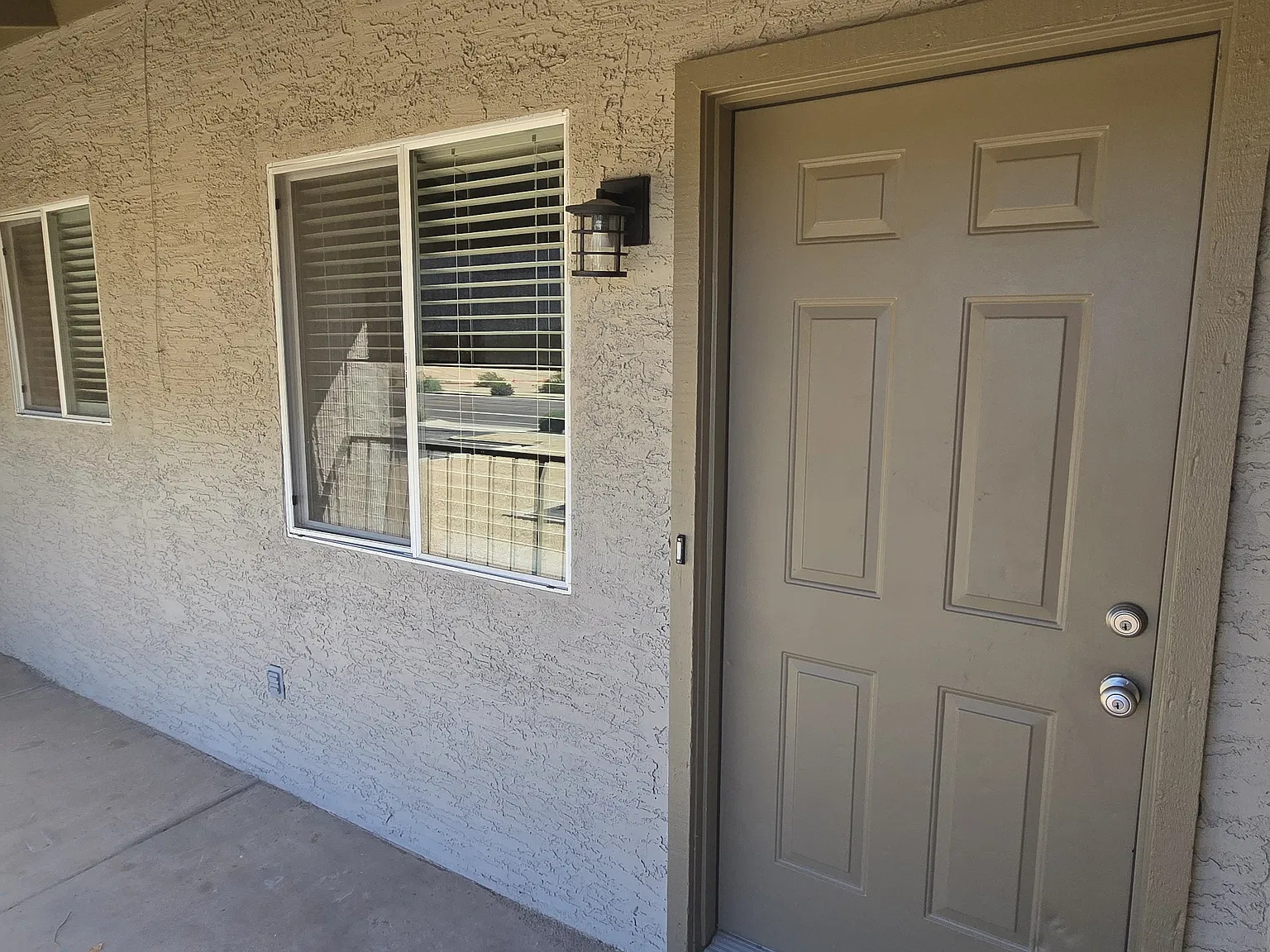 2 bed, 1200 sqft, $1,450 — Photo 2
