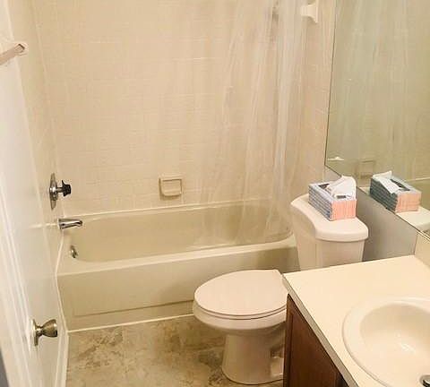 5th image of 946 Bird Bay Ct APT 106