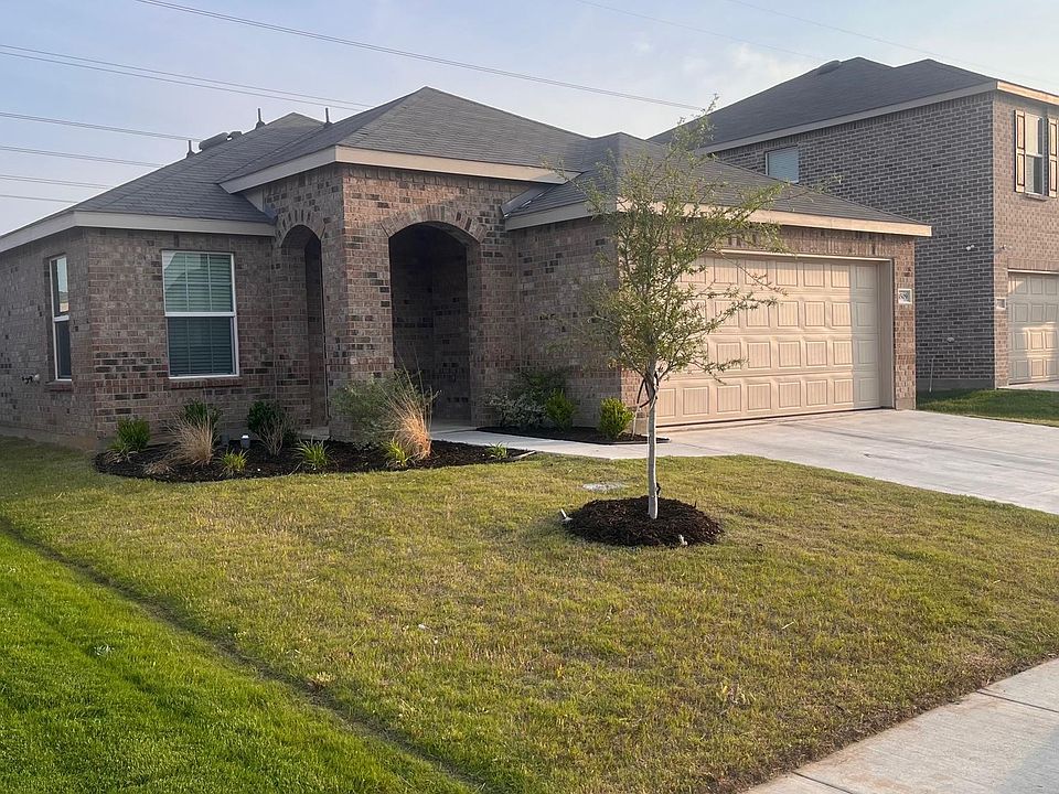 1st image of 4509 Greenham Ln