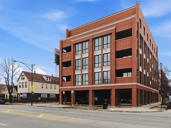 2719 W Fullerton Ave #201, Chicago, IL 60647