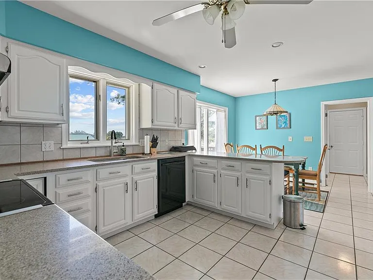 20 Morrison Ave — Photo 9