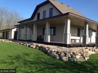 1271 Le Center St, Le Center, MN 56057