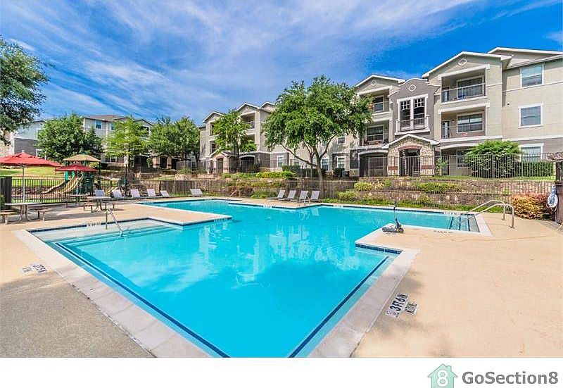 1st image of 3303 Southern Oaks Blvd #3