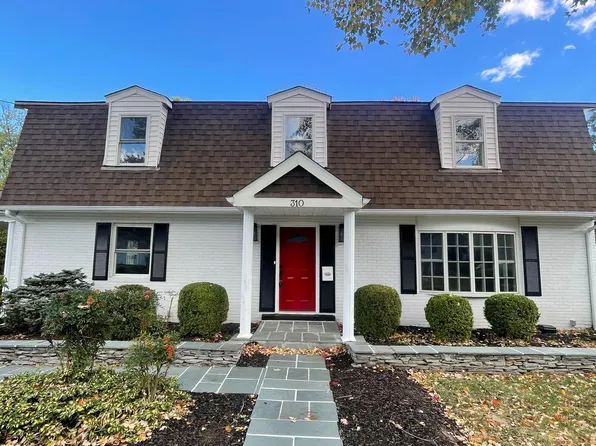 310 Missouri Ave, Herndon, VA 20170