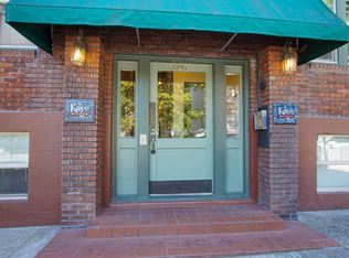 2136 NW Johnson St #205, Portland, OR 97210