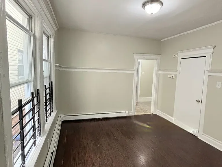 247 Amherst St #1L — Photo 5