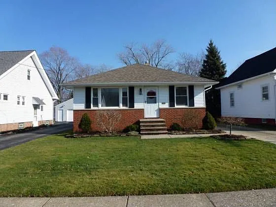 1323 Mayfield Ridge Rd photo 1