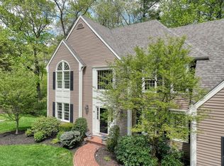 11 Edge Hill Rd, Hopkinton, MA 01748