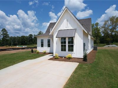 1011 Crossing Ct E, Valley, AL, 36854