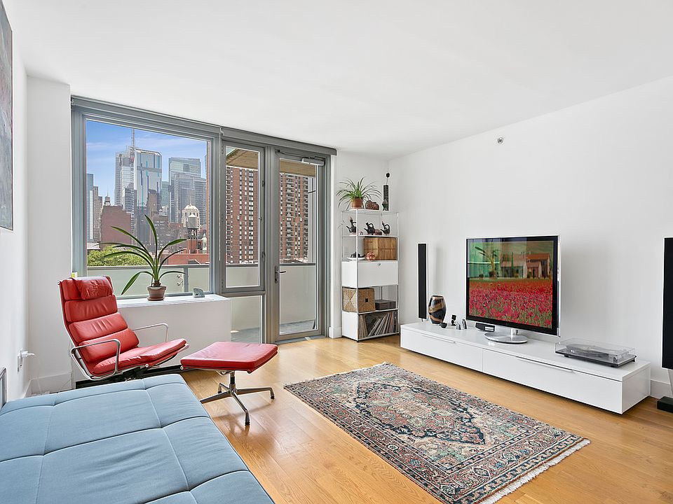 1st image of 464 W 44th St Ph A