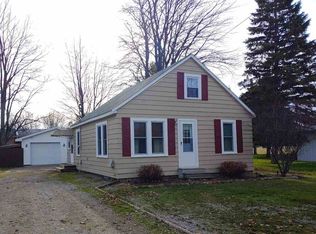 209 Macomber Ave, Auburn, MI 48611