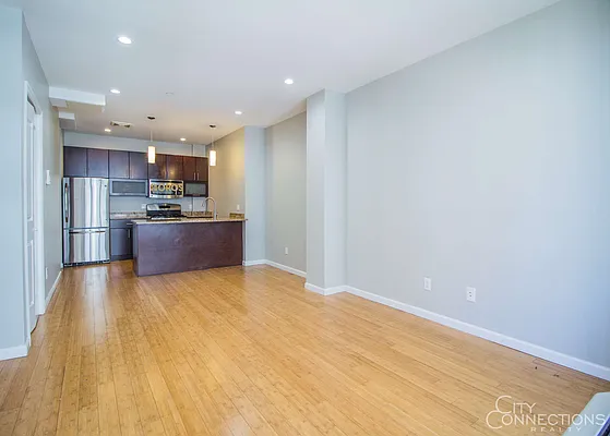 Rented by City Connections Realty | media 4