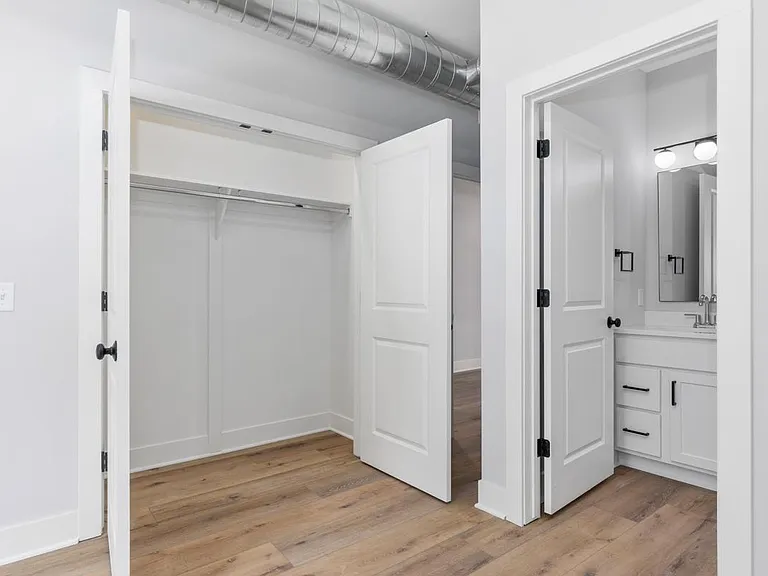 1004 Diamond Ave NE #1 — Photo 12